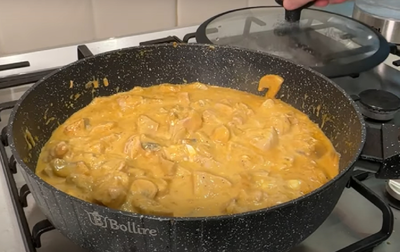 Курка по-селянськи: надзвичайно простий рецепт ситної страви для вечері